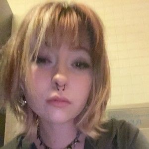 Meet your Posher, Esperanza